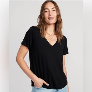 Women’s Old Navy Luxe V-neck T-shirt - Size L - Black